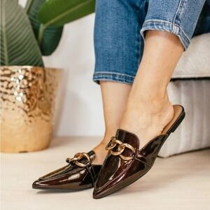 New Corkys Playin For Keeps Mule Flats with Chain Detail in Merlot Brown Size 9